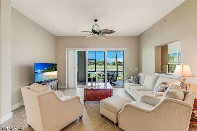 9217 Quartz LN 102, Naples, FL 34120