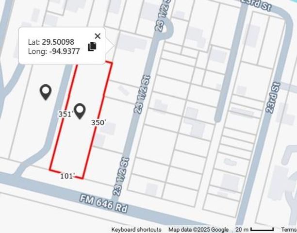 2336 E Bayshore Drive, Dickinson, TX 77539