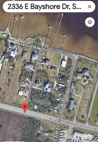 2336 E Bayshore Drive, Dickinson, TX 77539