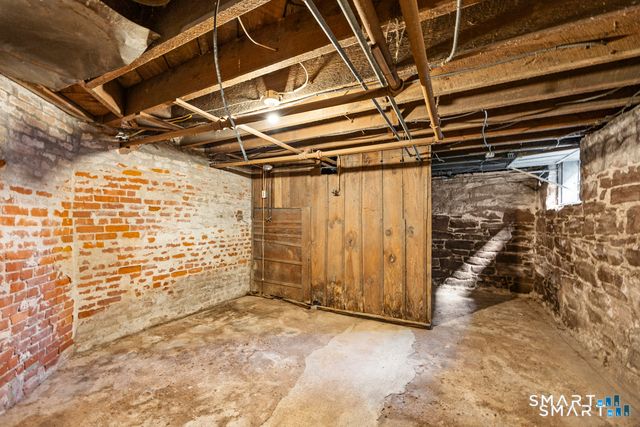 11 Marshall Street, Hartford, CT 06105
