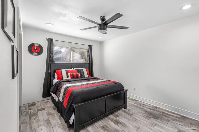 1308 E Hatton St, Pensacola, FL 32503