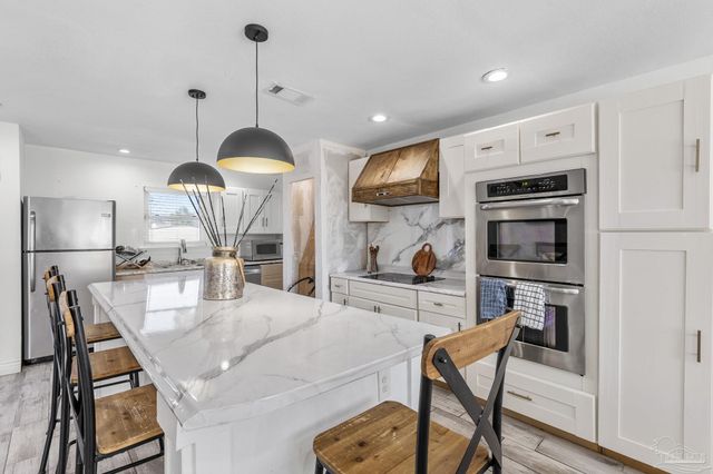 1308 E Hatton St, Pensacola, FL 32503