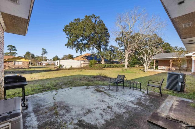 1308 E Hatton St, Pensacola, FL 32503