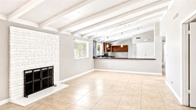 2243 Concord, Pomona, CA 91768