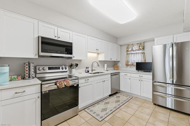 6492 Duquesne PL, Virginia Beach, VA 23464