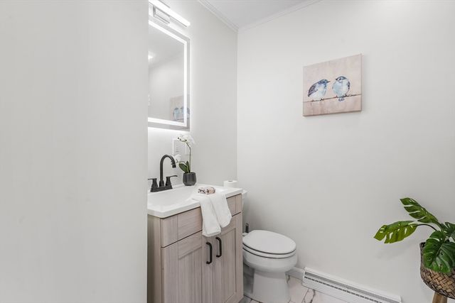 46 Eugene St, Leominster, MA 01453