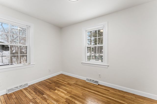 46 Eugene St, Leominster, MA 01453