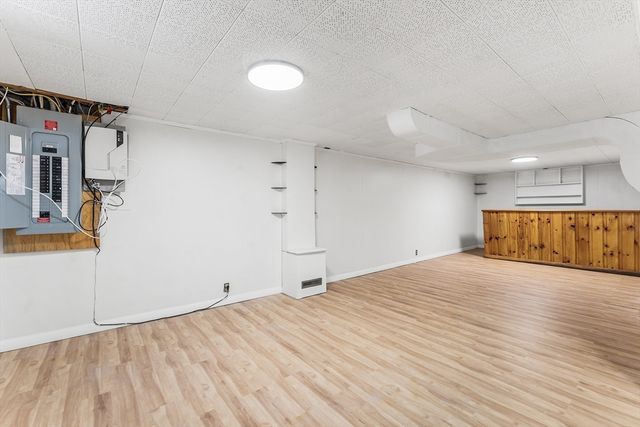 46 Eugene St, Leominster, MA 01453