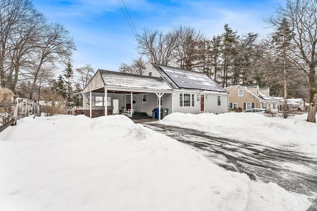 46 Eugene St, Leominster, MA 01453