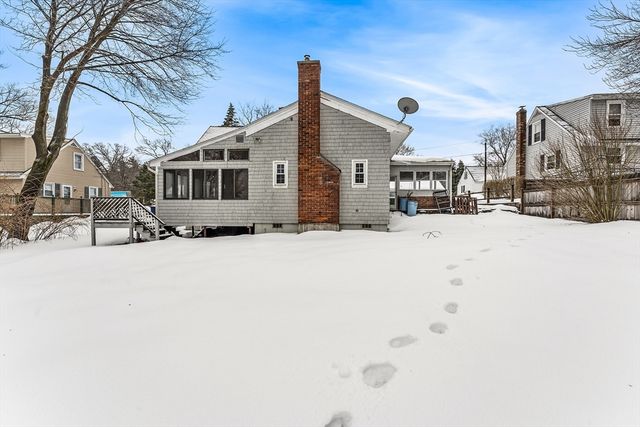 46 Eugene St, Leominster, MA 01453