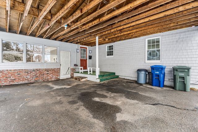 46 Eugene St, Leominster, MA 01453