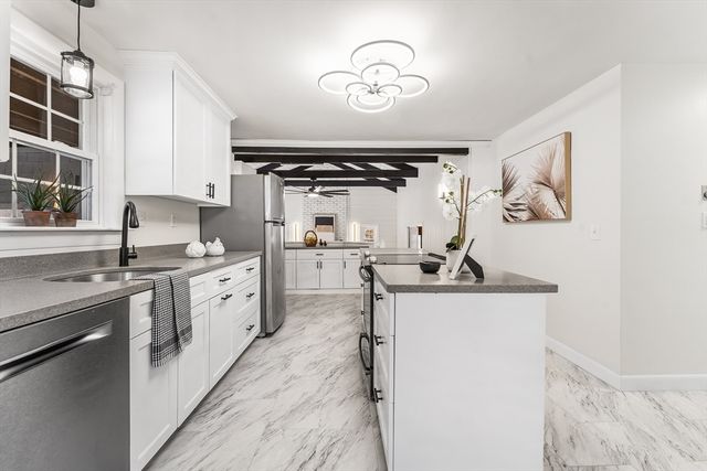 46 Eugene St, Leominster, MA 01453