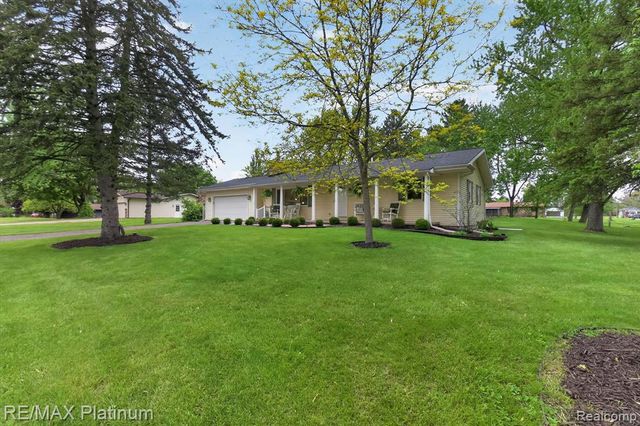 139 Edgemont Drive, Howell, MI 48855