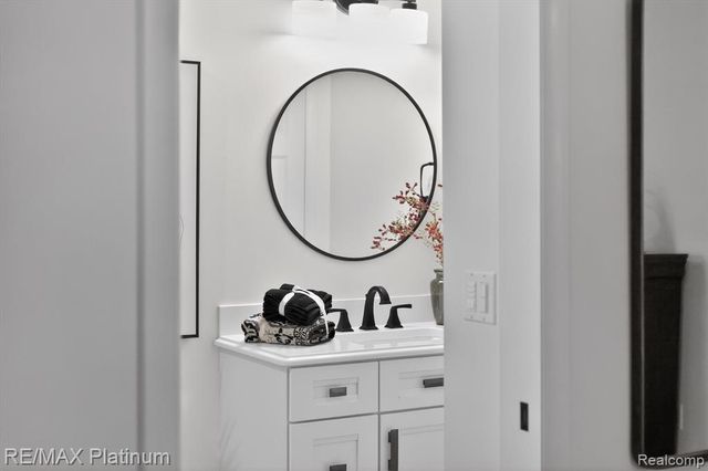 139 Edgemont Drive, Howell, MI 48855