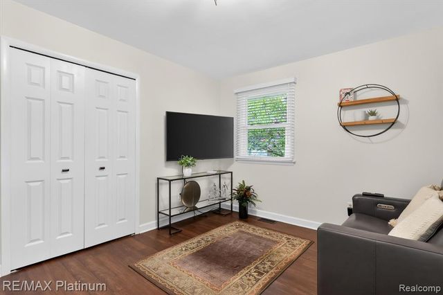 139 Edgemont Drive, Howell, MI 48855