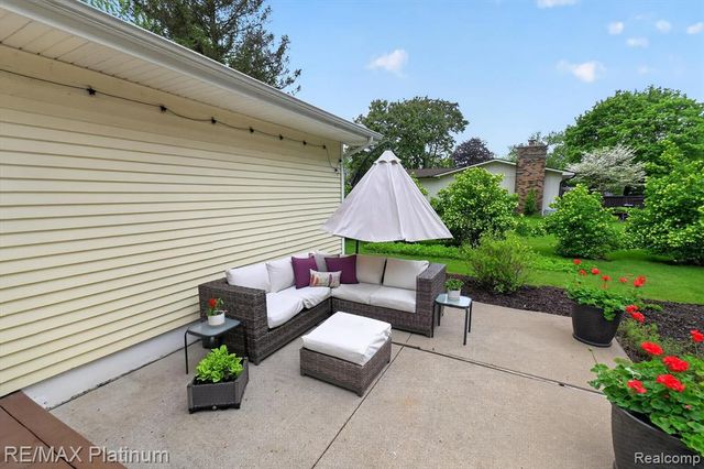 139 Edgemont Drive, Howell, MI 48855