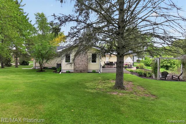 139 Edgemont Drive, Howell, MI 48855