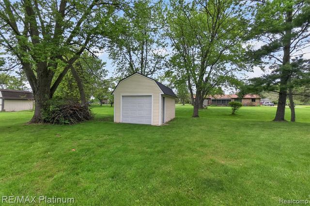 139 Edgemont Drive, Howell, MI 48855