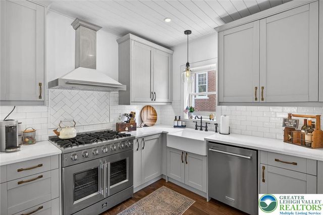 526 11th Avenue, Bethlehem City, PA 18018