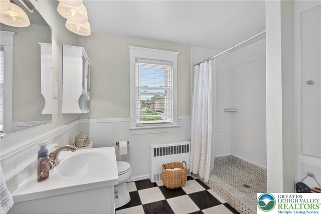 526 11th Avenue, Bethlehem City, PA 18018
