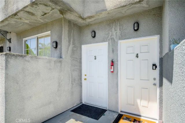 4328 Whitsett Avenue, Studio City, CA 91604