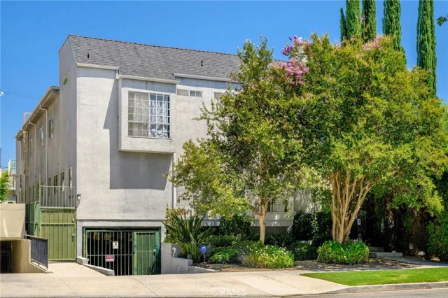 4328 Whitsett Avenue, Studio City, CA 91604