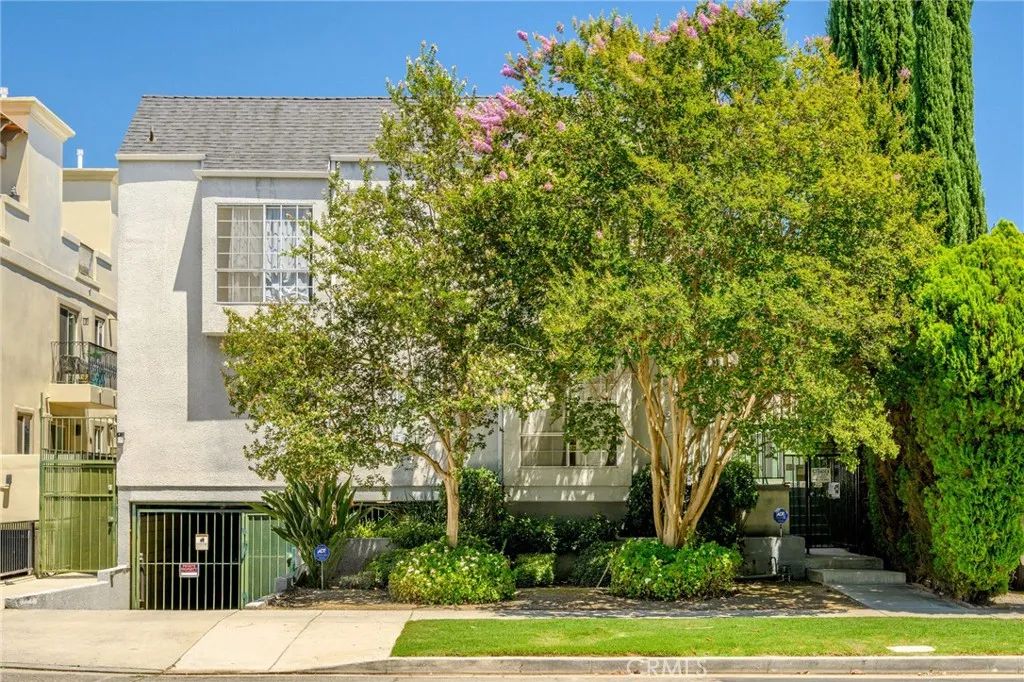 4328 Whitsett Avenue, Studio City, CA 91604