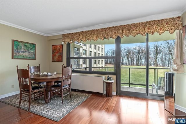 2 Claridge Drive 1NE, Verona, NJ 07044