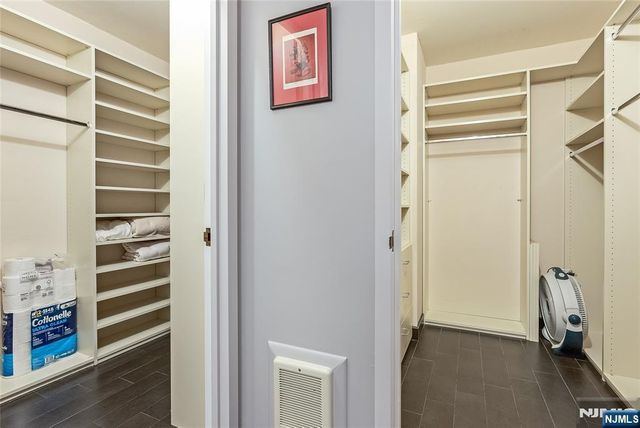 2 Claridge Drive 1NE, Verona, NJ 07044