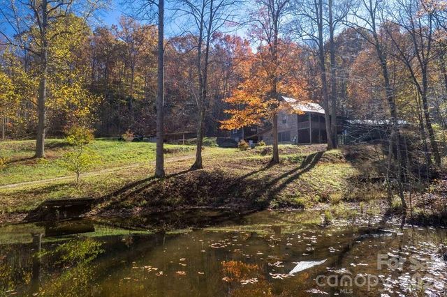 930 Copperhead Cove, Sylva, NC 28779