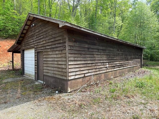 930 Copperhead Cove, Sylva, NC 28779