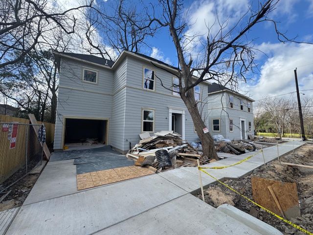 5712 Downing Street, Houston, TX 77020