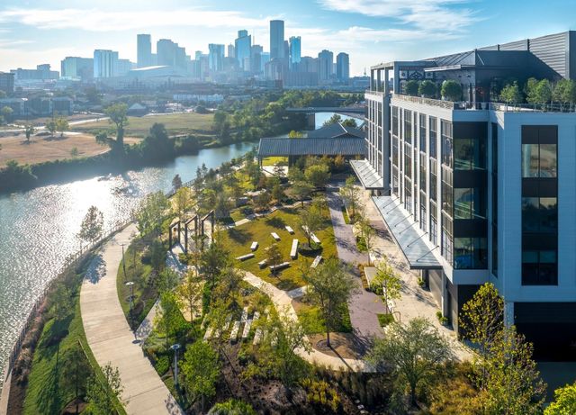 5712 Downing Street, Houston, TX 77020