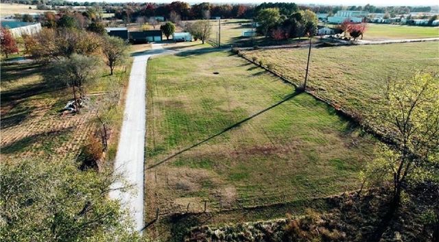 1098 Hatcher Road, Springdale, AR 72764