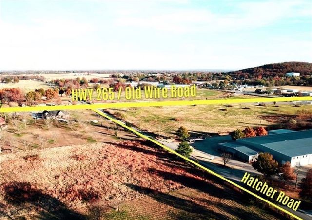 1098 Hatcher Road, Springdale, AR 72764