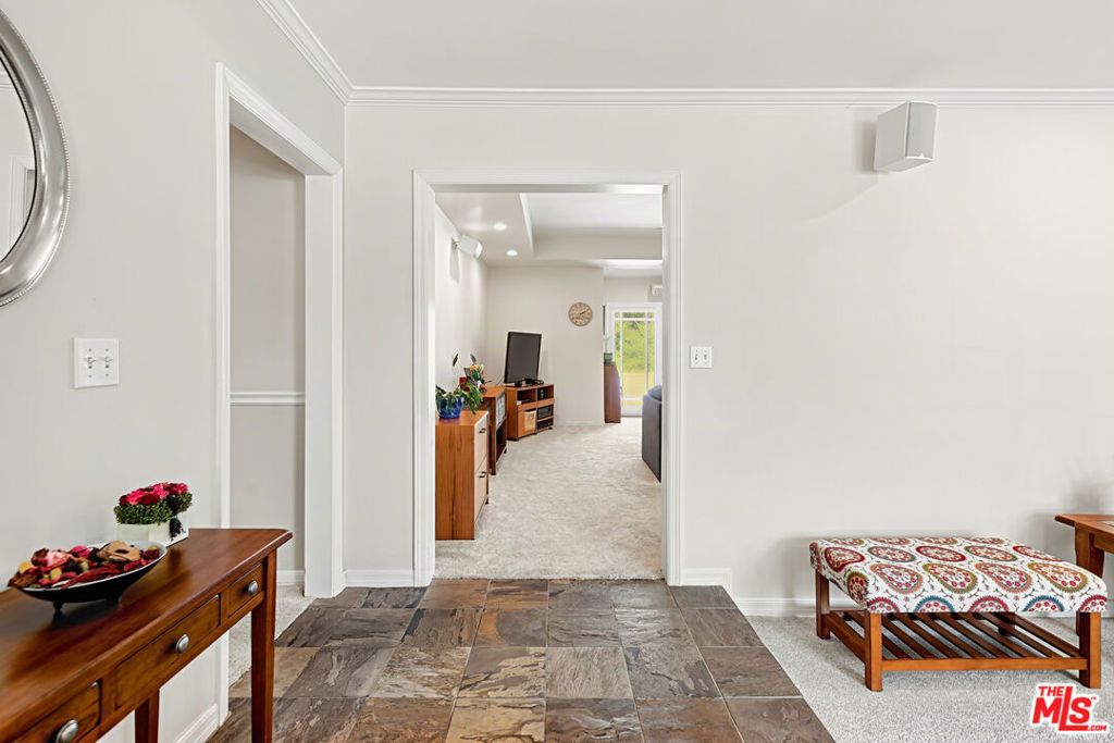 354 Somerset Circle, Thousand Oaks, CA 91360 — photo 4