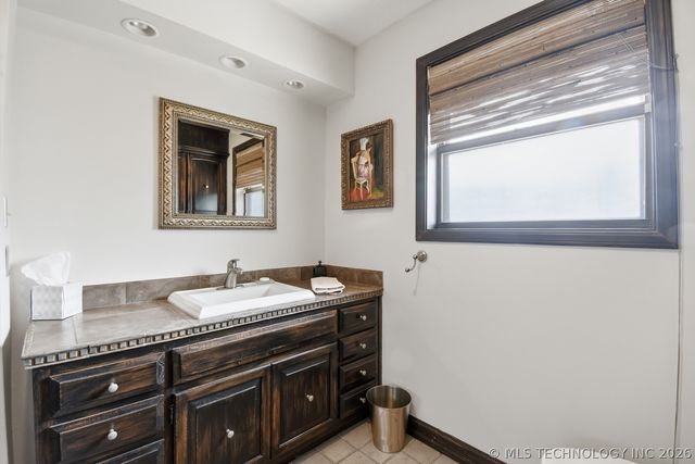 2222 E 45th Place, Tulsa, OK 74105