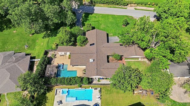 2222 E 45th Place, Tulsa, OK 74105