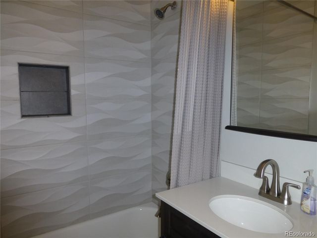 2165 S Fenton Street, Denver, CO 80227