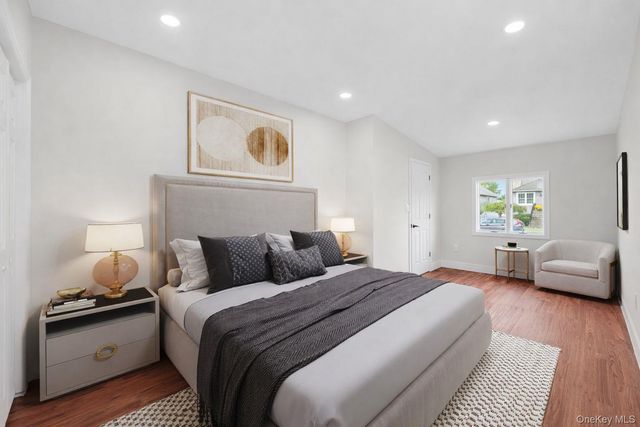 15 E Hamilton Avenue, Massapequa, NY 11758