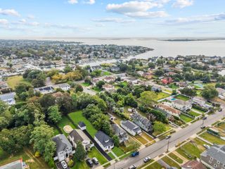 15 E Hamilton Avenue, Massapequa, NY 11758