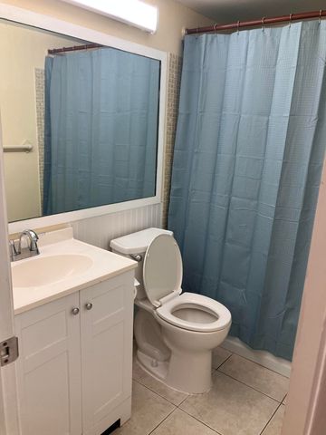 130 Northampton G, West Palm Beach, FL 33417