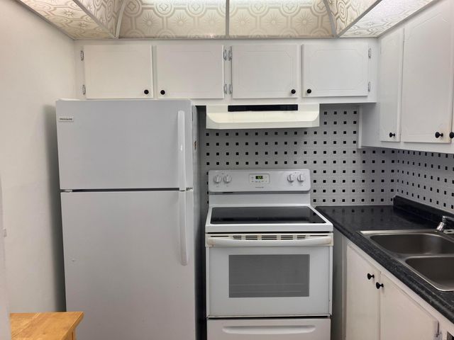 130 Northampton G, West Palm Beach, FL 33417