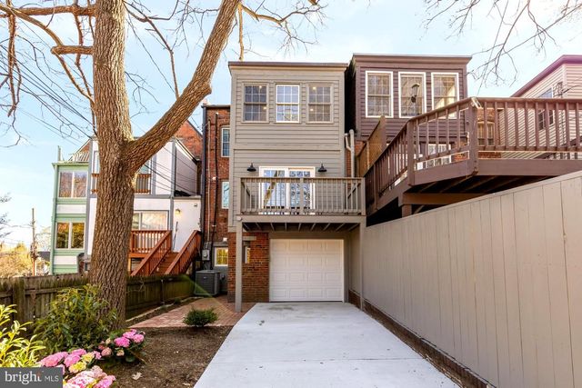 4415 VOLTA PL NW, Washington, DC 20007