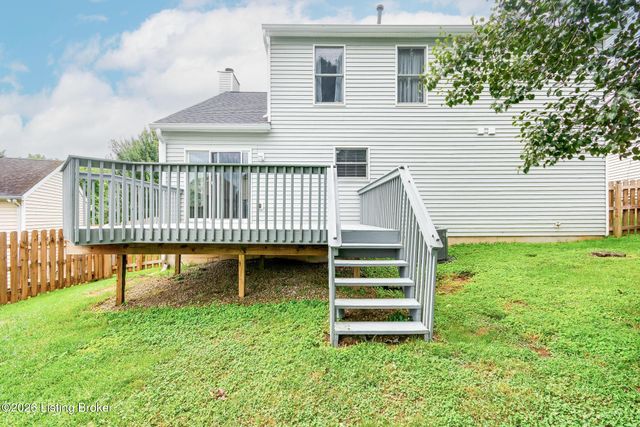 5201 Oldshire Rd, Louisville, KY 40229
