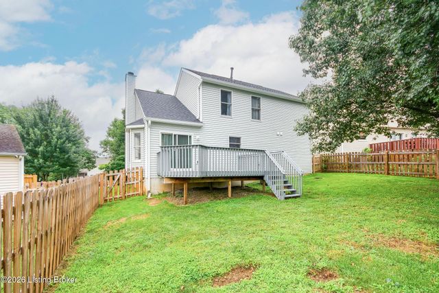 5201 Oldshire Rd, Louisville, KY 40229