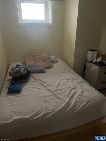 29 White Street, West Orange, NJ 07052