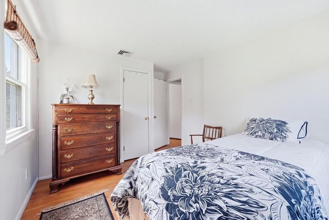 193 Meadow Street, Agawam, MA 01001