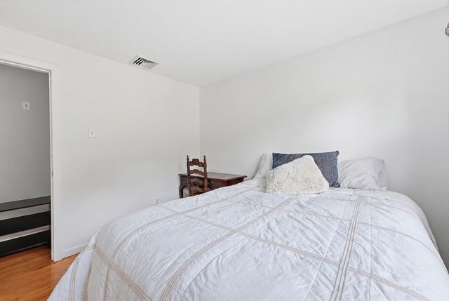 193 Meadow Street, Agawam, MA 01001