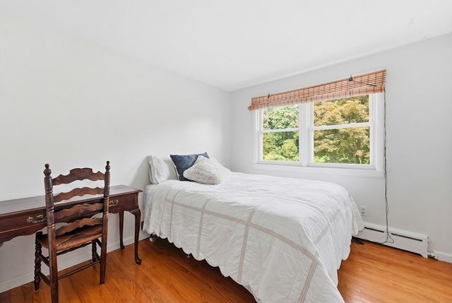 193 Meadow Street, Agawam, MA 01001